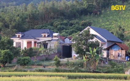 Những ngôi nhà đại đoàn kết ở Sơn Động