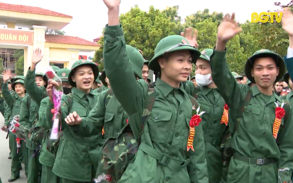 Nối tiếp truyền thống, tân binh Hiệp Hoà lên đường nhập ngũ