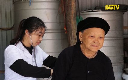 Nữ bác sĩ trẻ tận tâm với bà con vùng dân tộc thiểu số