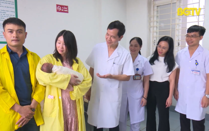 Bệnh viện Sản nhi Bắc Giang nuôi dưỡng thành công bé sinh non nặng 600 gram 