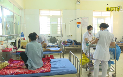 Phấn đấu trên 99% dân số của tỉnh có thẻ BHYT