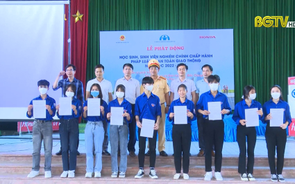 Phát động học sinh, sinh viên chấp hành pháp luật về ATGT