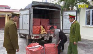 Phát hiện 1,1 tấn chân giò, nầm và xương lợn ôi thối