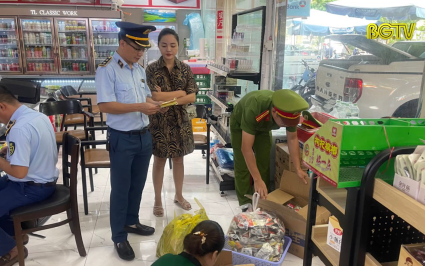 Phát hiện hơn 1.200 sản phẩm bày bán không rõ nguồn gốc