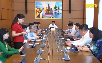 Quốc hội thảo luận ở tổ về một số dự thảo Nghị quyết