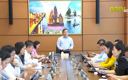 Quốc hội thảo luận tại tổ về dự án Luật đất đai (sửa đổi)