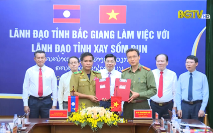 Quyết tâm, nỗ lực cao nhất hỗ trợ tỉnh Xay Sổm Bun trên các lĩnh vực