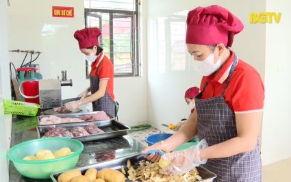 SKCĐ: Đảm bảo an toàn vệ sinh bếp ăn bán trú trong trường học