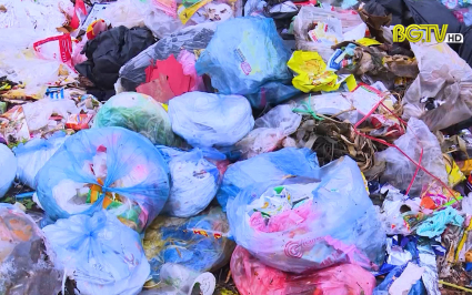Tân Yên: Tình trạng đổ trộm rác thải gây ô nhiễm môi trường