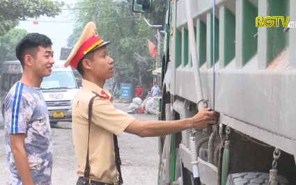 Tăng cường kiểm tra, xử lý nghiêm xe ô tô cơi nới thành thùng trở lại