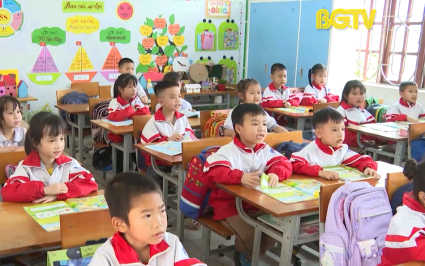 Tăng cường tiếng Anh cho học sinh nông thôn, miền núi
