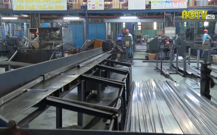 Tăng tốc sản xuất những tháng cuối năm 