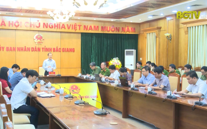 Tập trung cấp căn cước công dân gắn chíp, tài khoản định danh điện tử