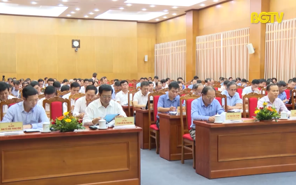 Tập trung lãnh đạo quyết liệt, linh hoạt, sáng tạo, đạt kết quả toàn diện trên các lĩnh vực