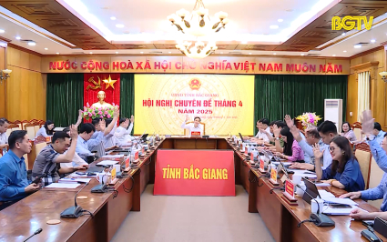 Thảo luận cho ý kiến về đề án sắp xếp đơn vị hành chính 