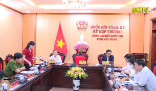 Thảo luận tổ tại ngày làm việc đầu tiên Quốc hội khoá XV