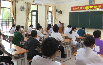 Thi vào lớp 10 trường THPT Chuyên Bắc Giang