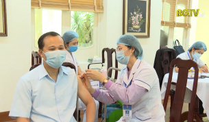 Tiêm vắc xin cho thành viên BCĐ phòng chống dịch Covid- 19 tỉnh