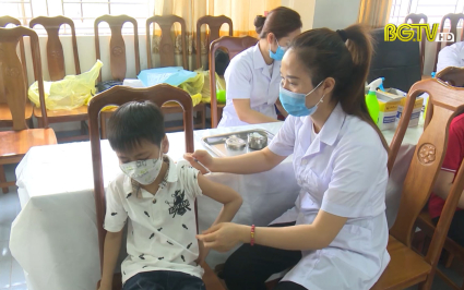 Tiêm vắc xin cho trẻ có bệnh nền, cơ địa dị ứng