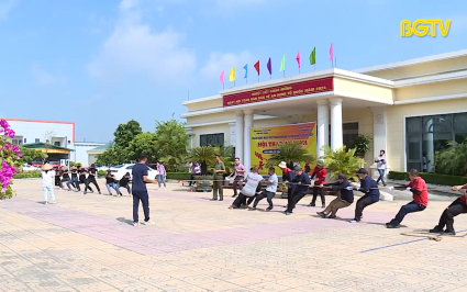Tổ chức điểm Ngày hội toàn dân bảo vệ ANTQ tại KCN Hòa Phú 