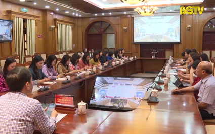 Tọa đàm xây dựng phát triển đội ngũ cán bộ nữ 