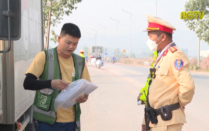 TP Bắc Giang: Tăng cường đảm bảo giao thông dịp cuối năm