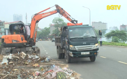 TP. Bắc Giang: Xử lý điểm tập kết rác sai quy định 