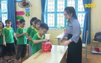 Tuổi nhỏ làm nghìn việc tốt 