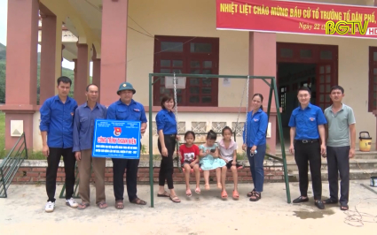 Tuổi trẻ Sơn Động xung kích tình nguyện vì cộng đồng