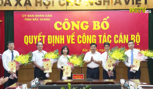 UBND tỉnh tổ chức công bố quyết định về công tác cán bộ