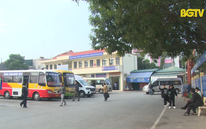 Vận hành tuyến xe bus và tuyến xe cố định từ mùng 2 Tết