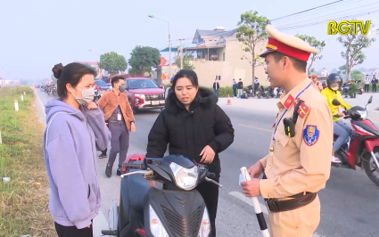 Xử lý nghiêm mô tô, xe máy điện vi phạm giao thông trên QL 37