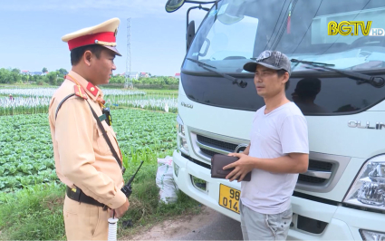 Xử lý vi phạm giao thông trên Quốc lộ 31